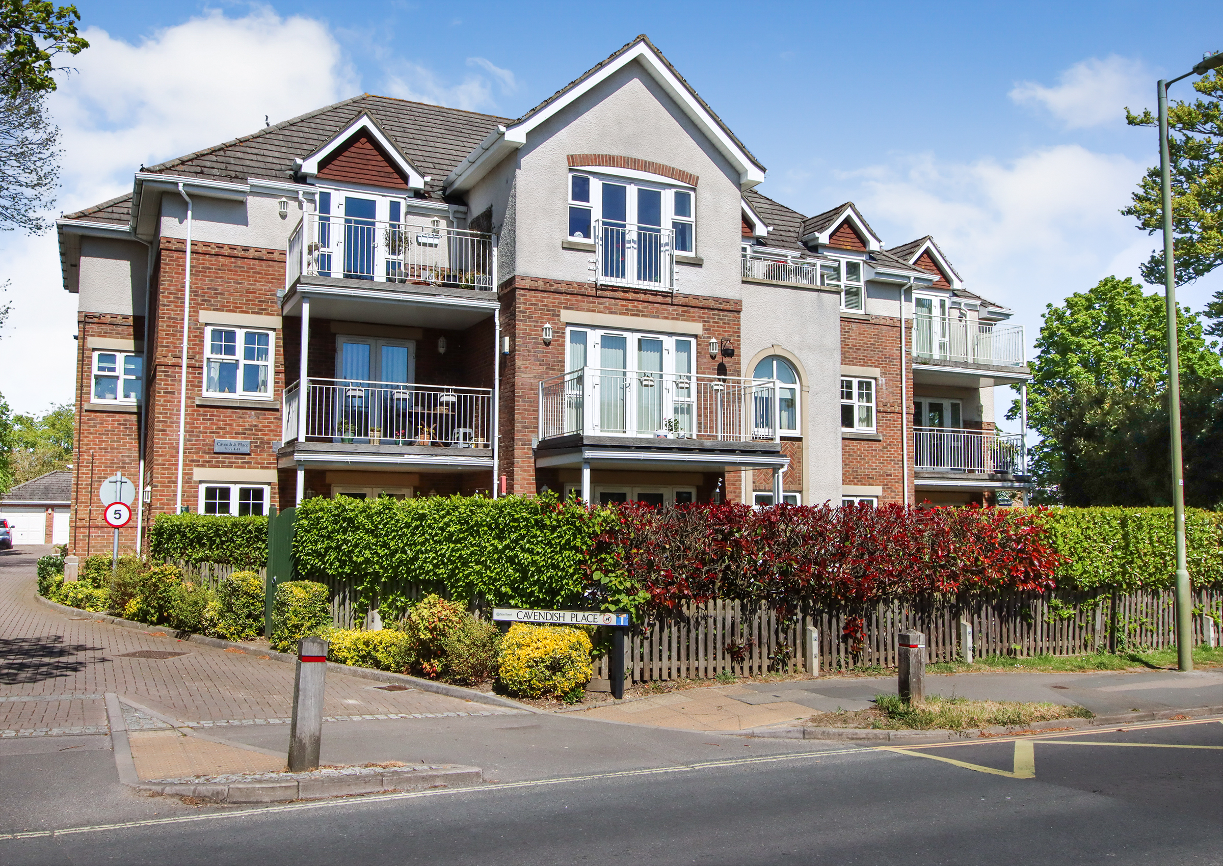 Lymington | Burkmars